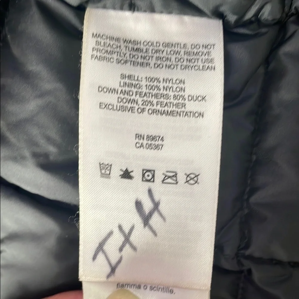 Mountain Hardware Down Feather  Puffer Jacket Size Medium